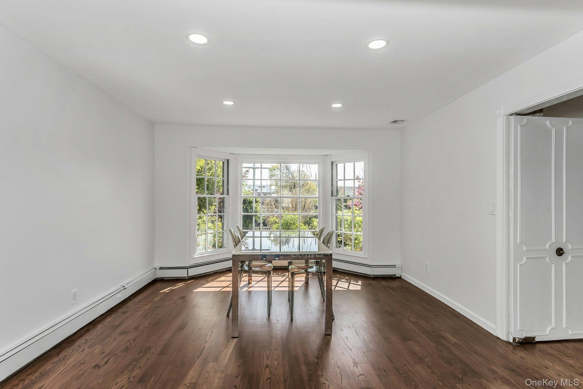 1402 Bay Boulevard, Atlantic Beach, NY 11509