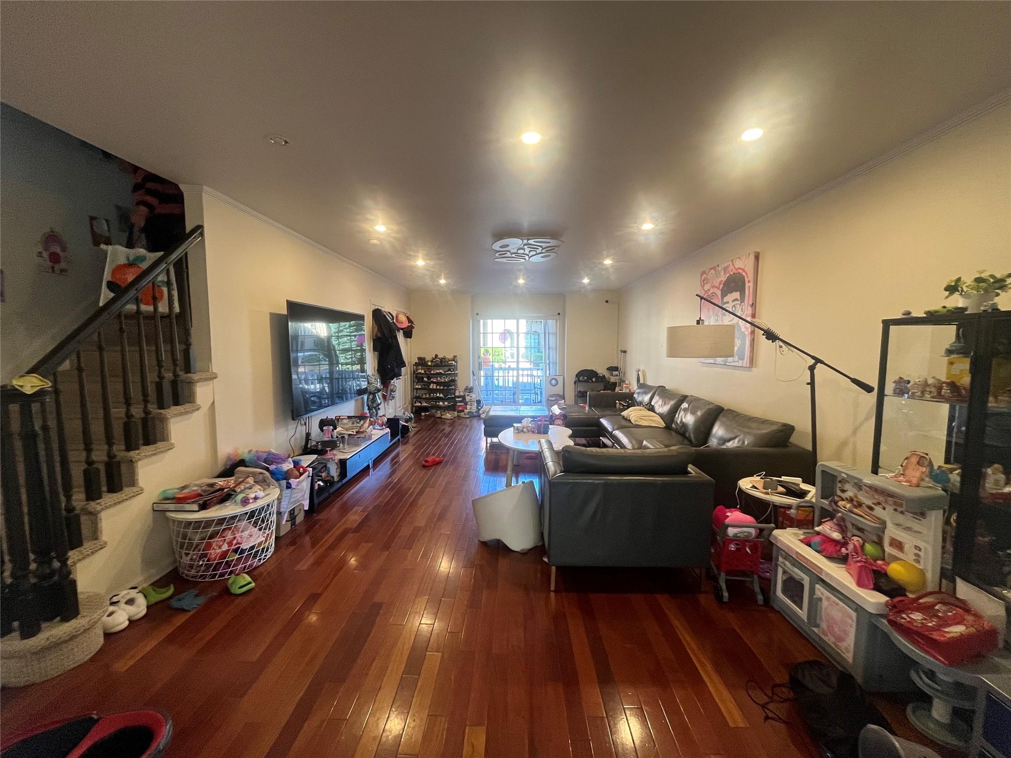 167-11 Powells Cove Blvd Boulevard # 27, Whitestone, NY 11357