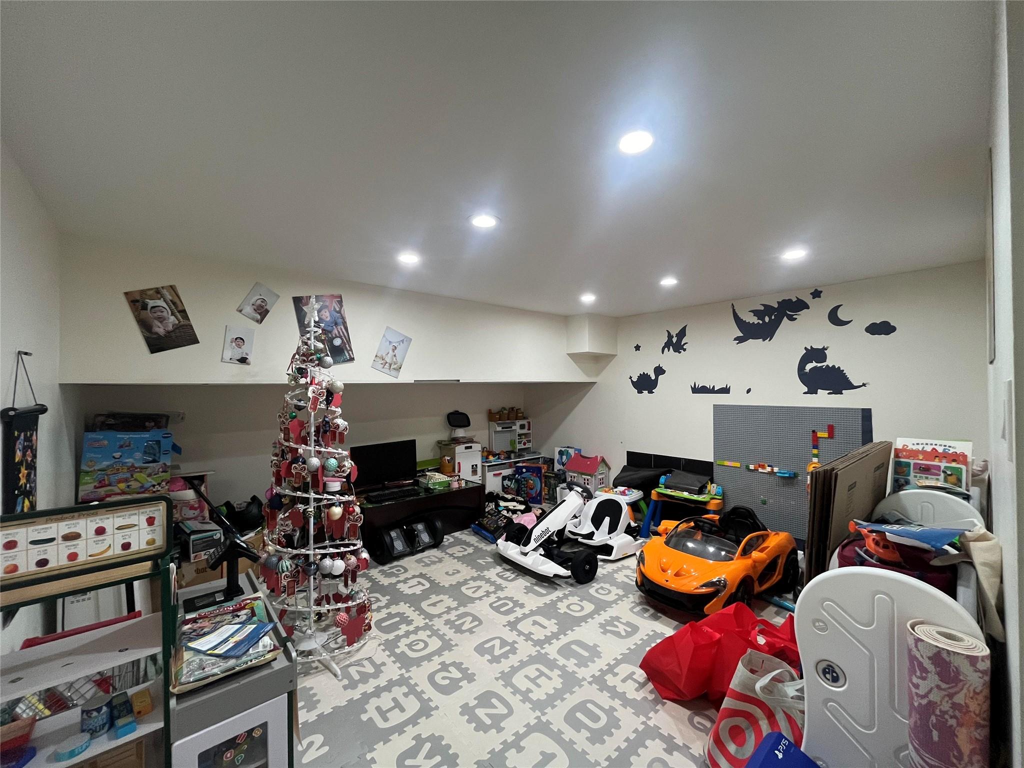 167-11 Powells Cove Blvd Boulevard # 27, Whitestone, NY 11357
