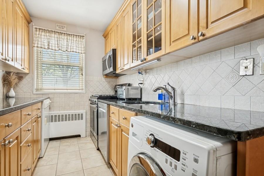 252-14 60th Avenue # # 568, Little Neck, NY 11362
