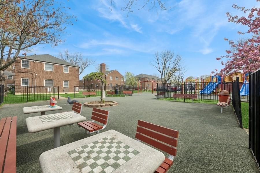 252-14 60th Avenue # # 568, Little Neck, NY 11362