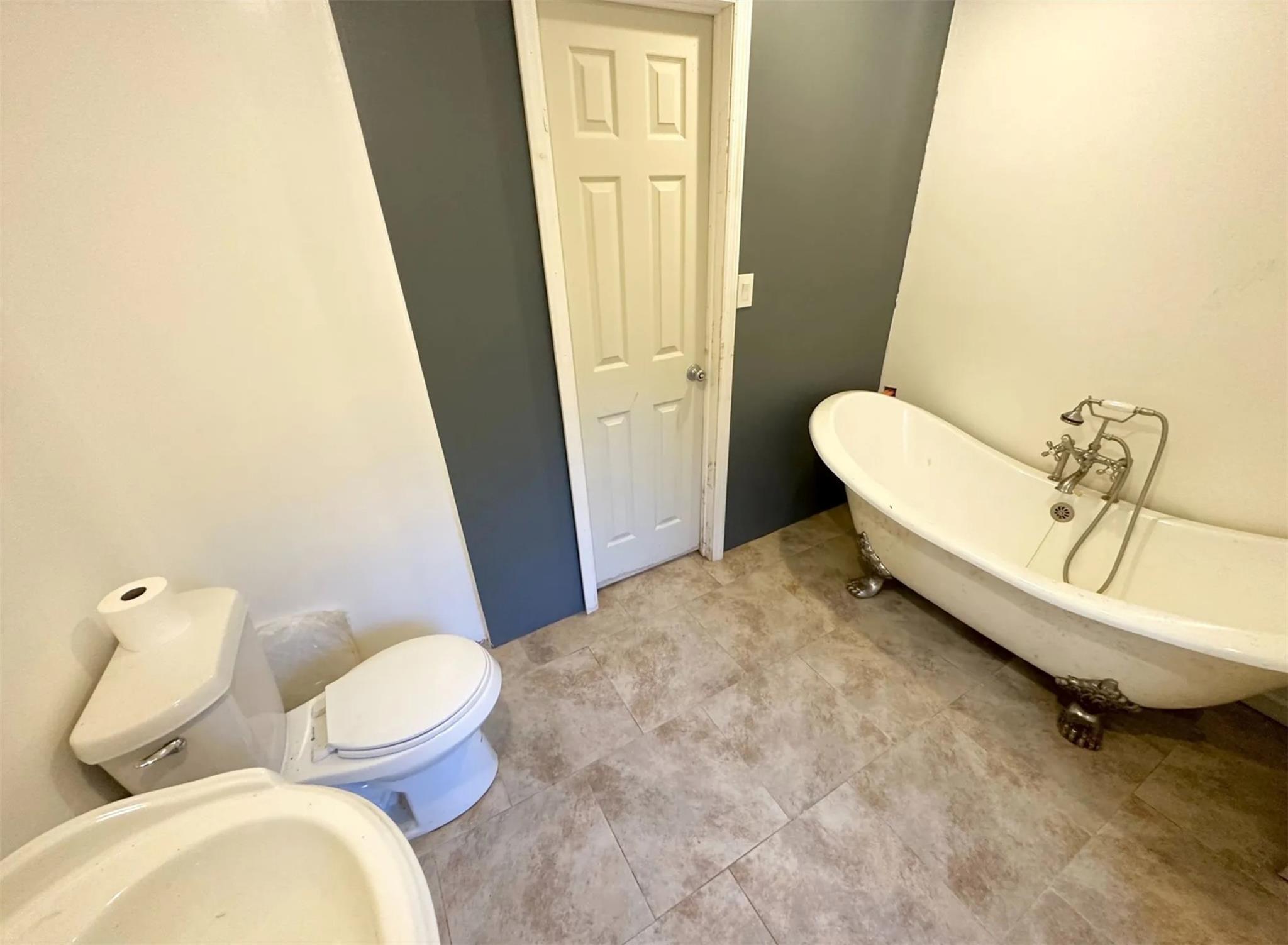 30 Delaware Avenue, Long Beach, NY 11561