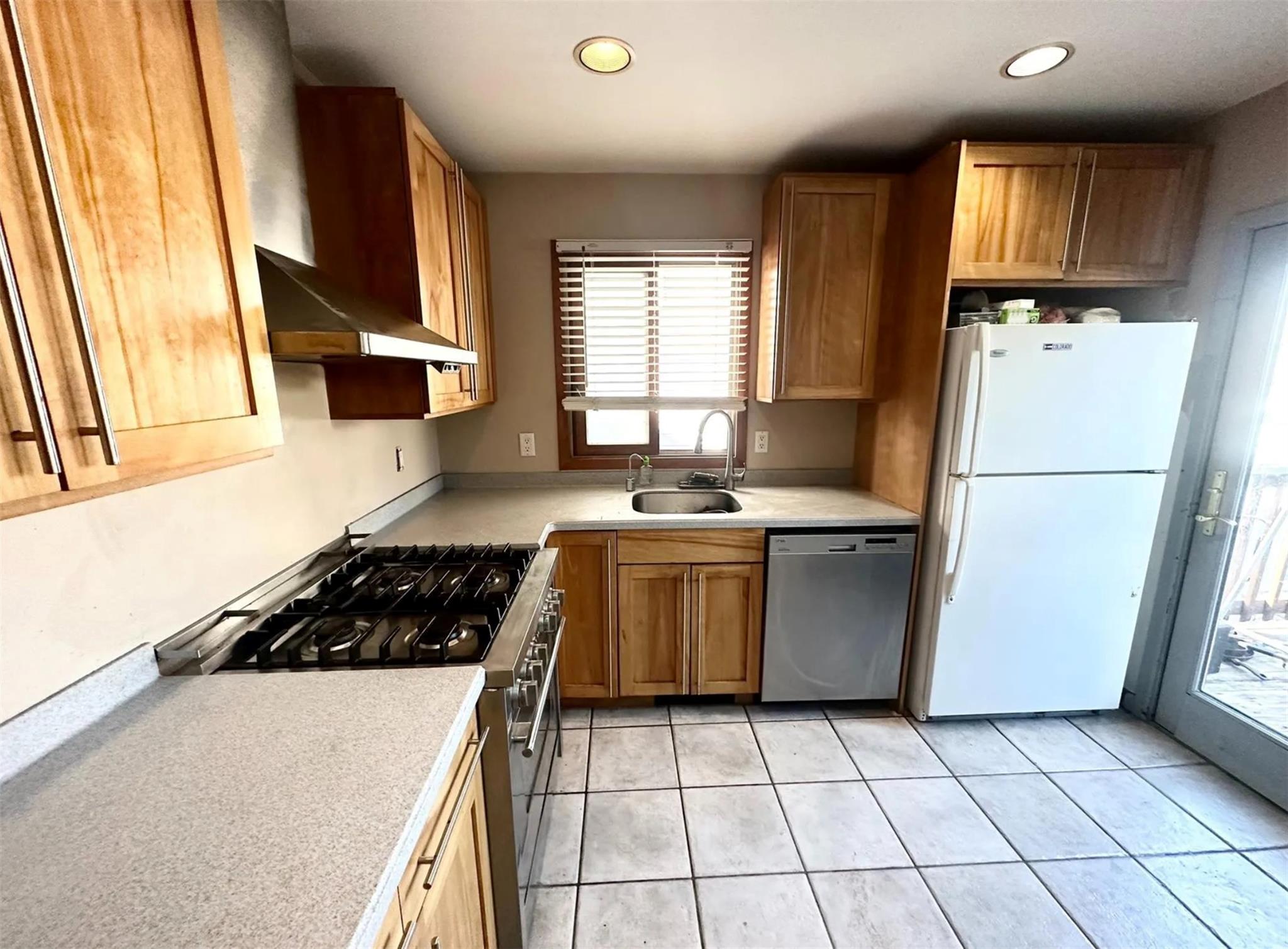 30 Delaware Avenue, Long Beach, NY 11561