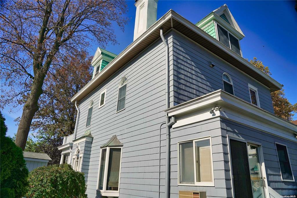 3 Beech Court Circle, College Point, NY 11356