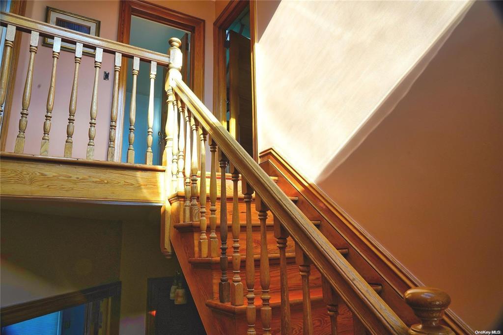 3 Beech Court Circle, College Point, NY 11356