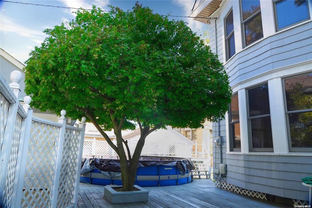 3 Beech Court Circle, College Point, NY 11356