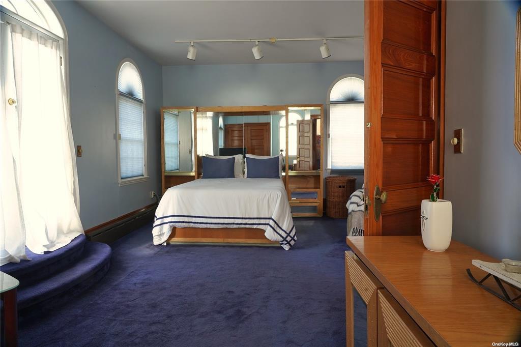 3 Beech Court Circle, College Point, NY 11356