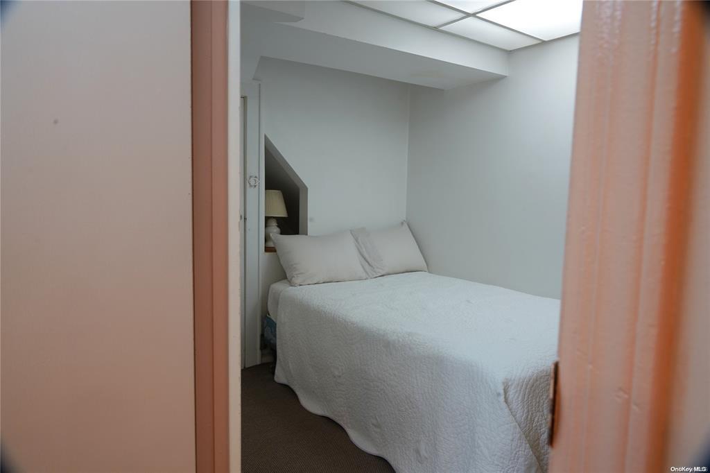 3 Beech Court Circle, College Point, NY 11356