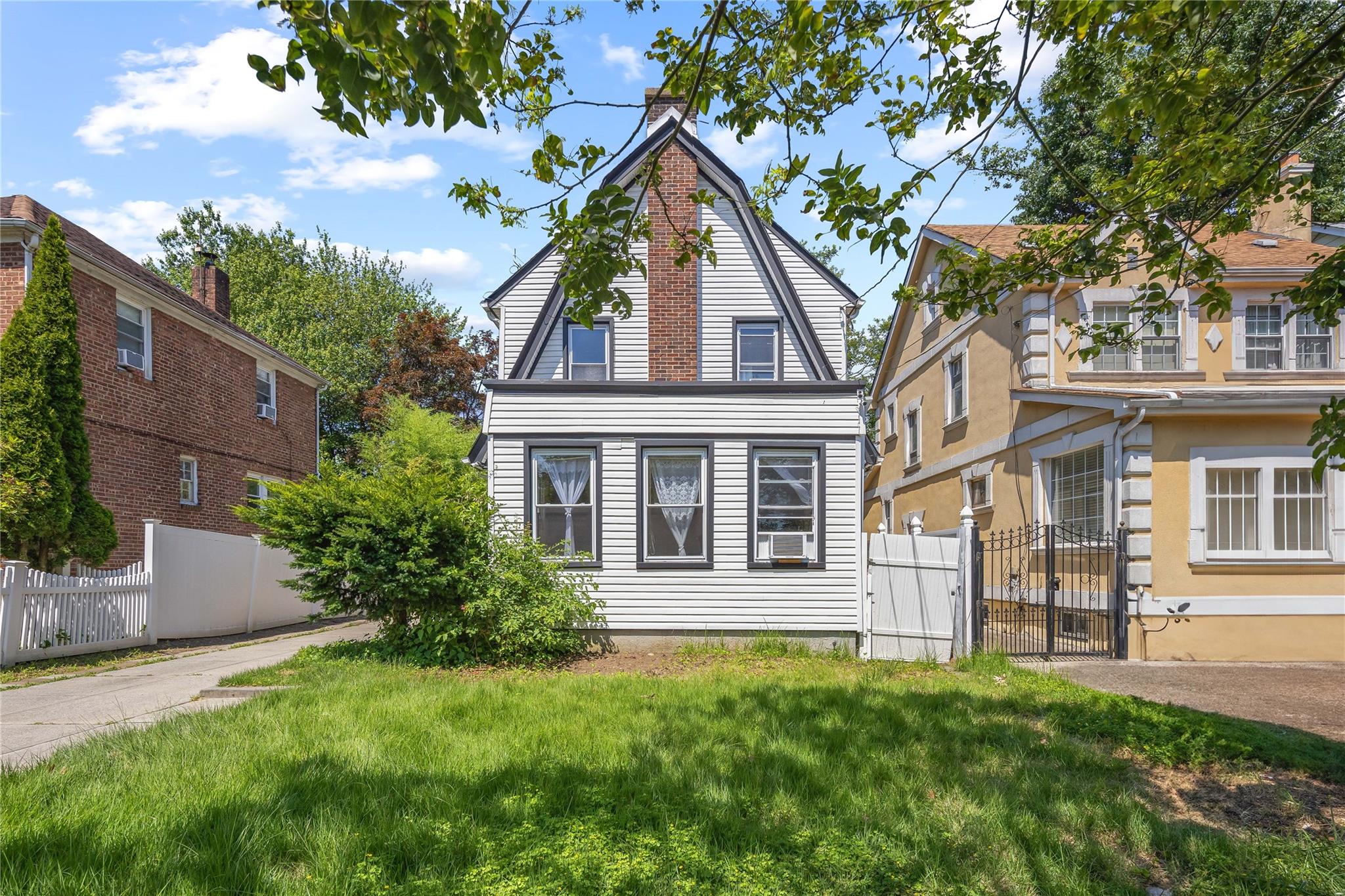 47-18 163 Street, Flushing, NY 11358