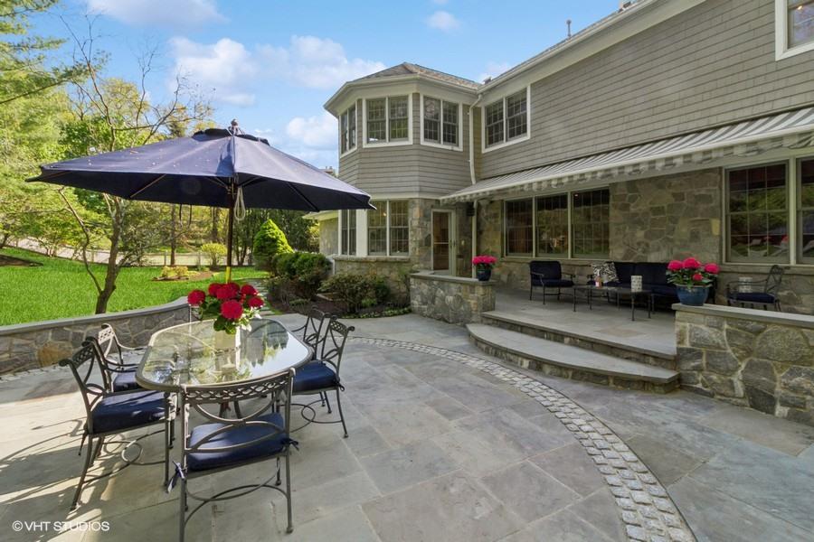 16 Johnson Place, Rye, NY 10580