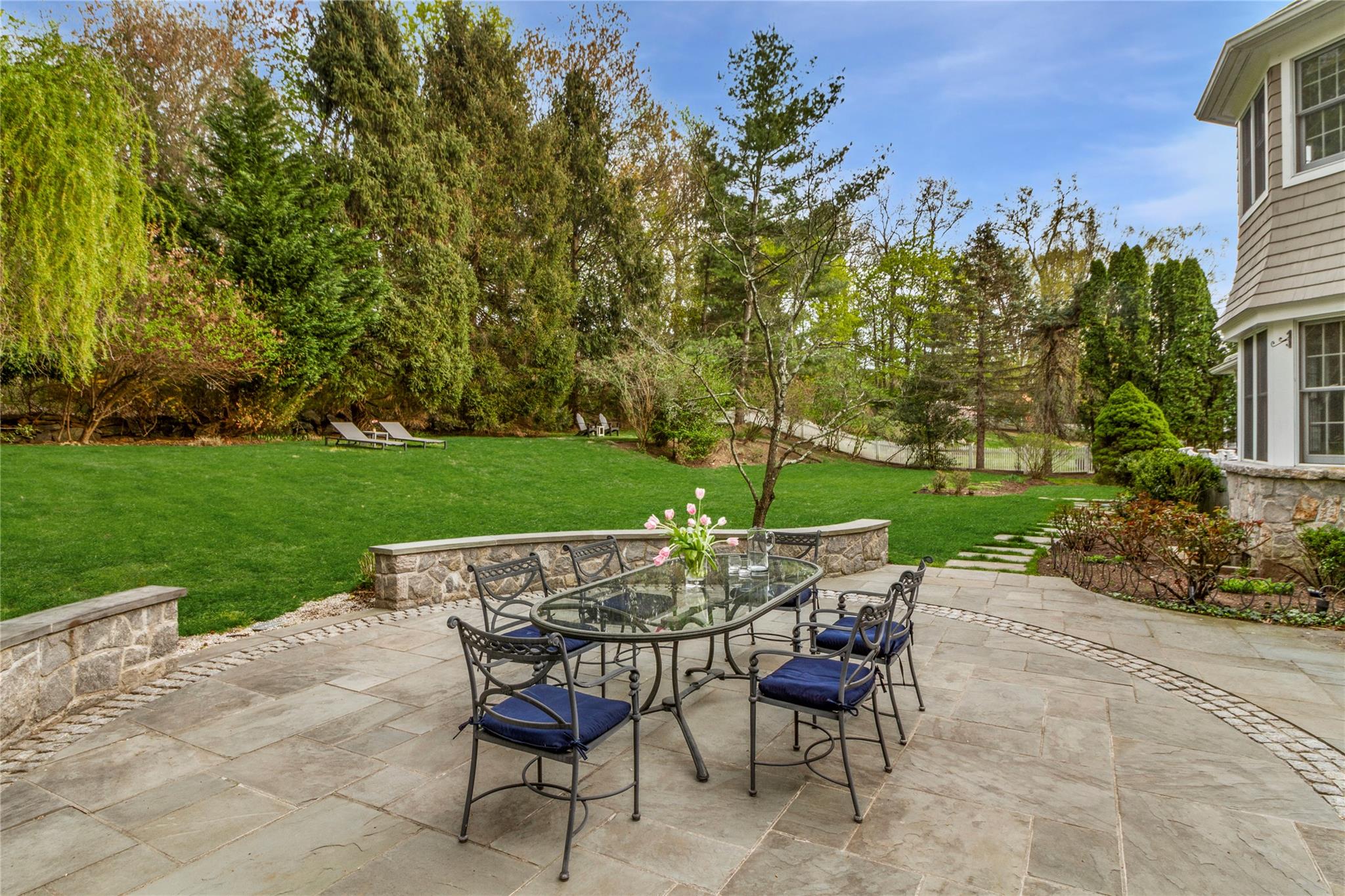 16 Johnson Place, Rye, NY 10580