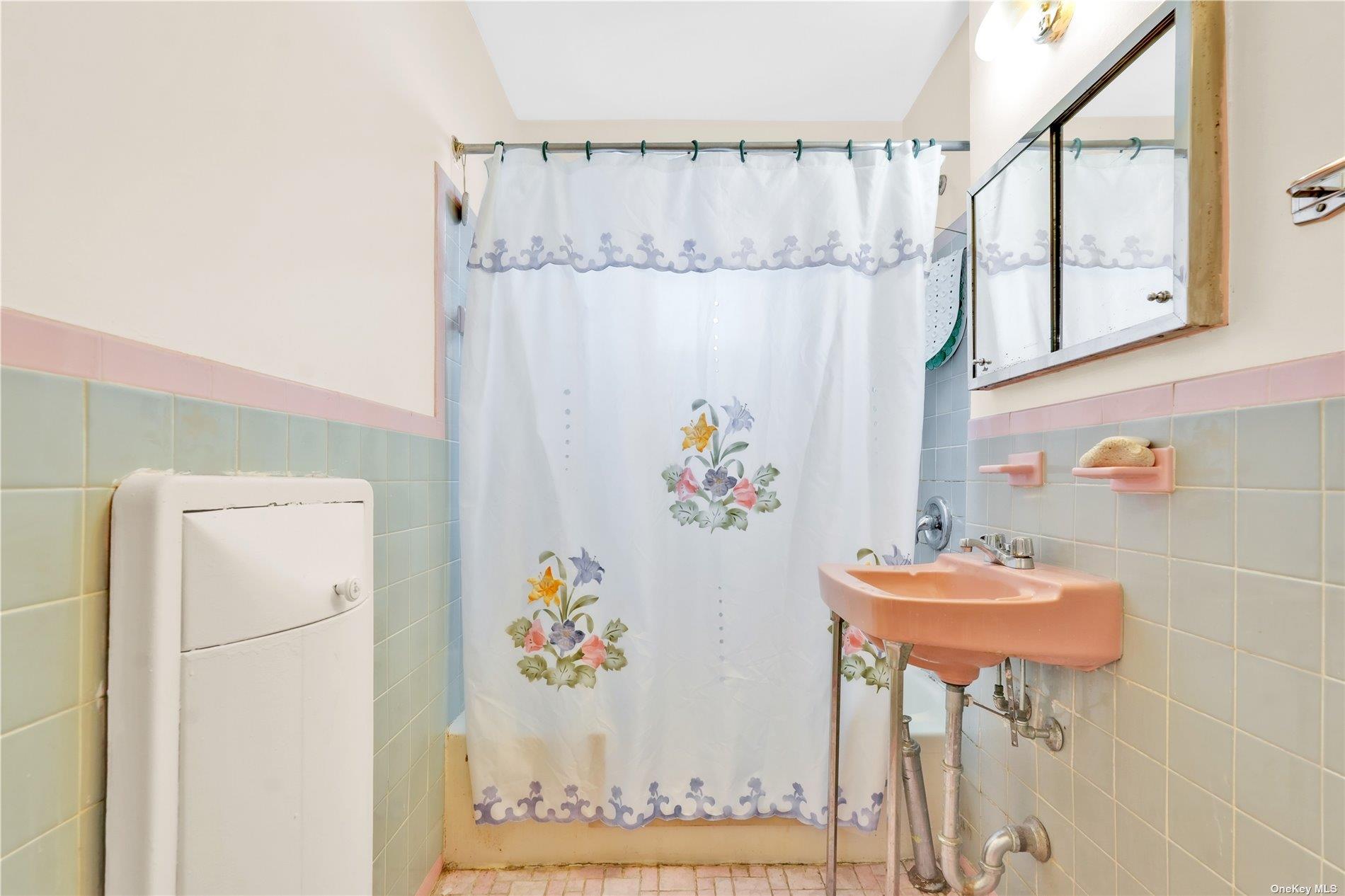 108-05 Astoria Boulevard # 6A, East Elmhurst, NY 11369
