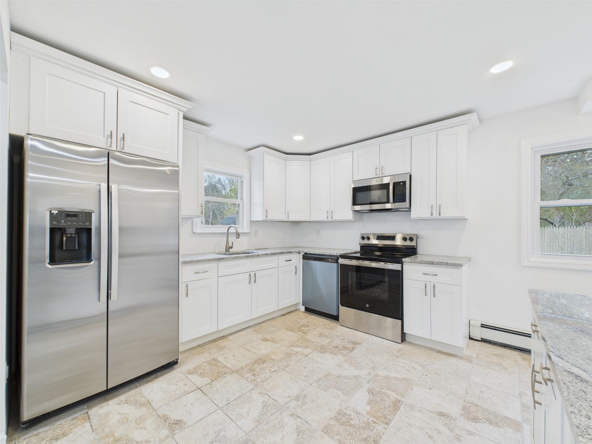 613 Bourdois Avenue, Bellport, NY 11713