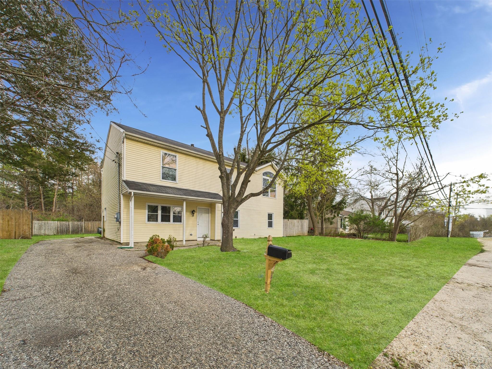 613 Bourdois Avenue, Bellport, NY 11713