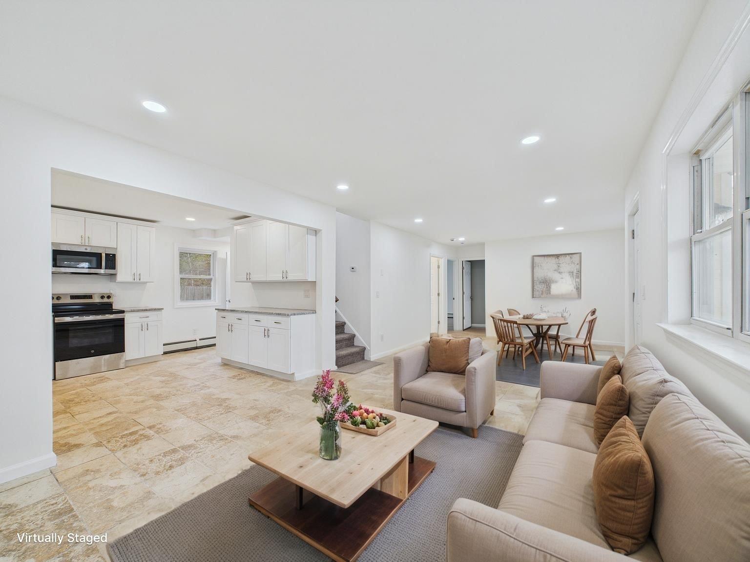 613 Bourdois Avenue, Bellport, NY 11713