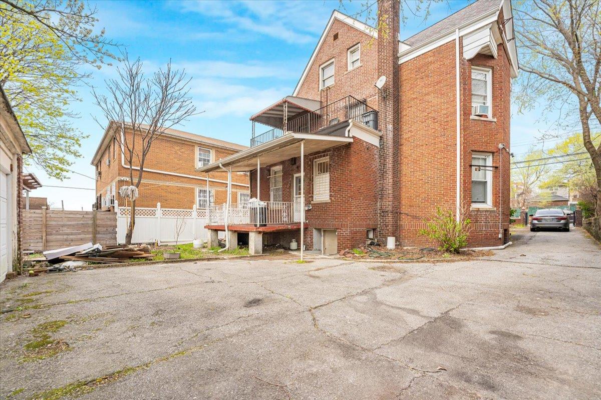 720 E 231st Street, Bronx, NY 10466