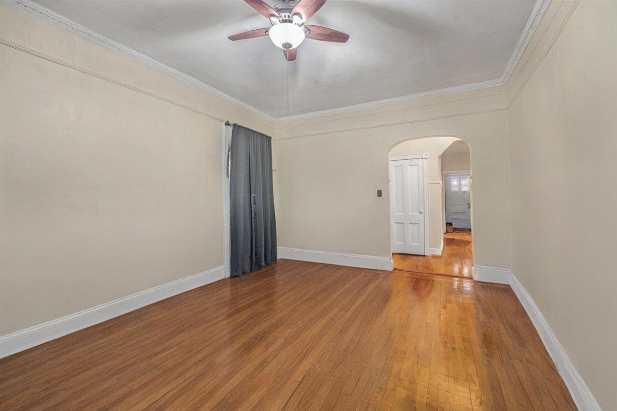 720 E 231st Street, Bronx, NY 10466