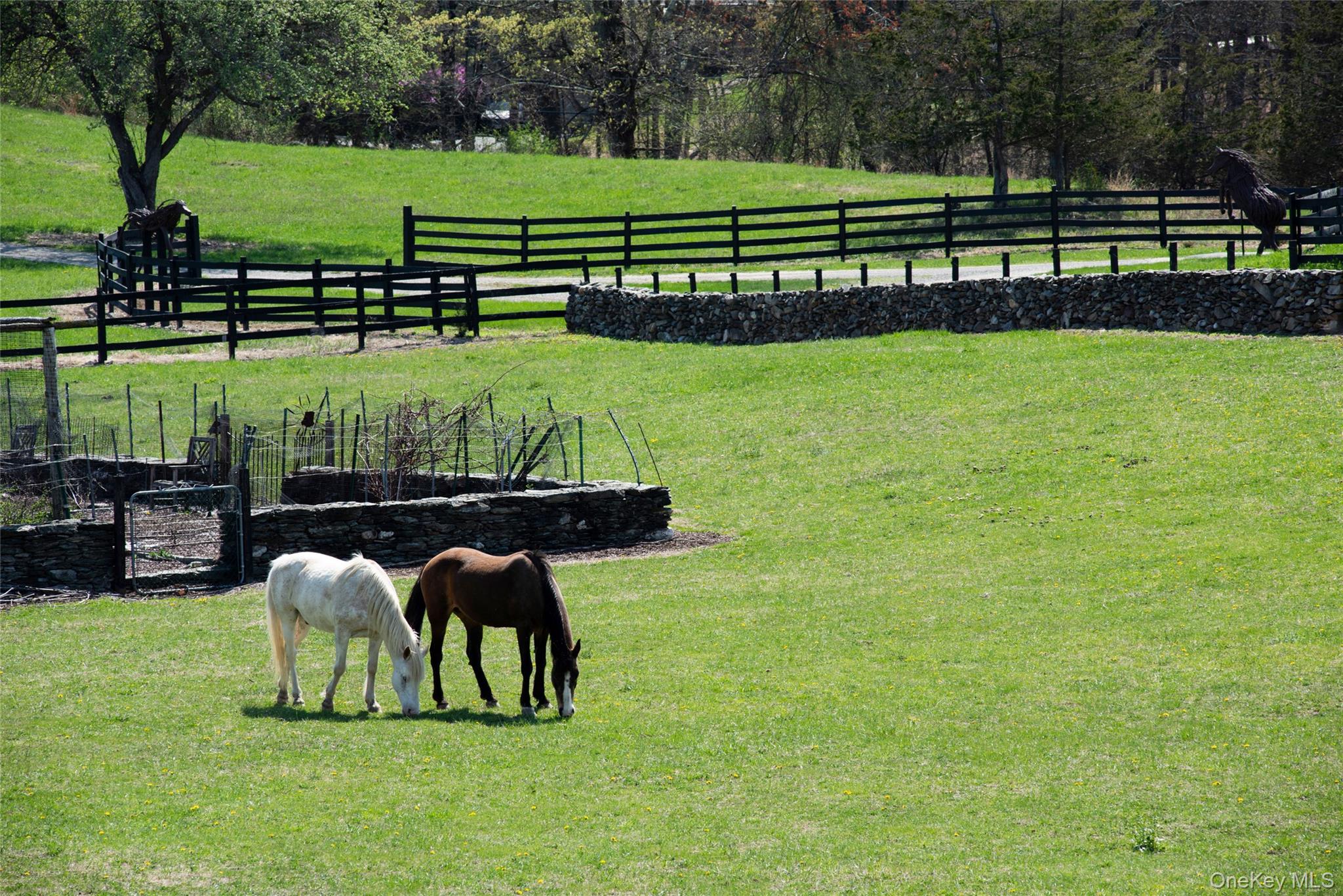 165 Drake Road, Pleasant Valley, NY 12569