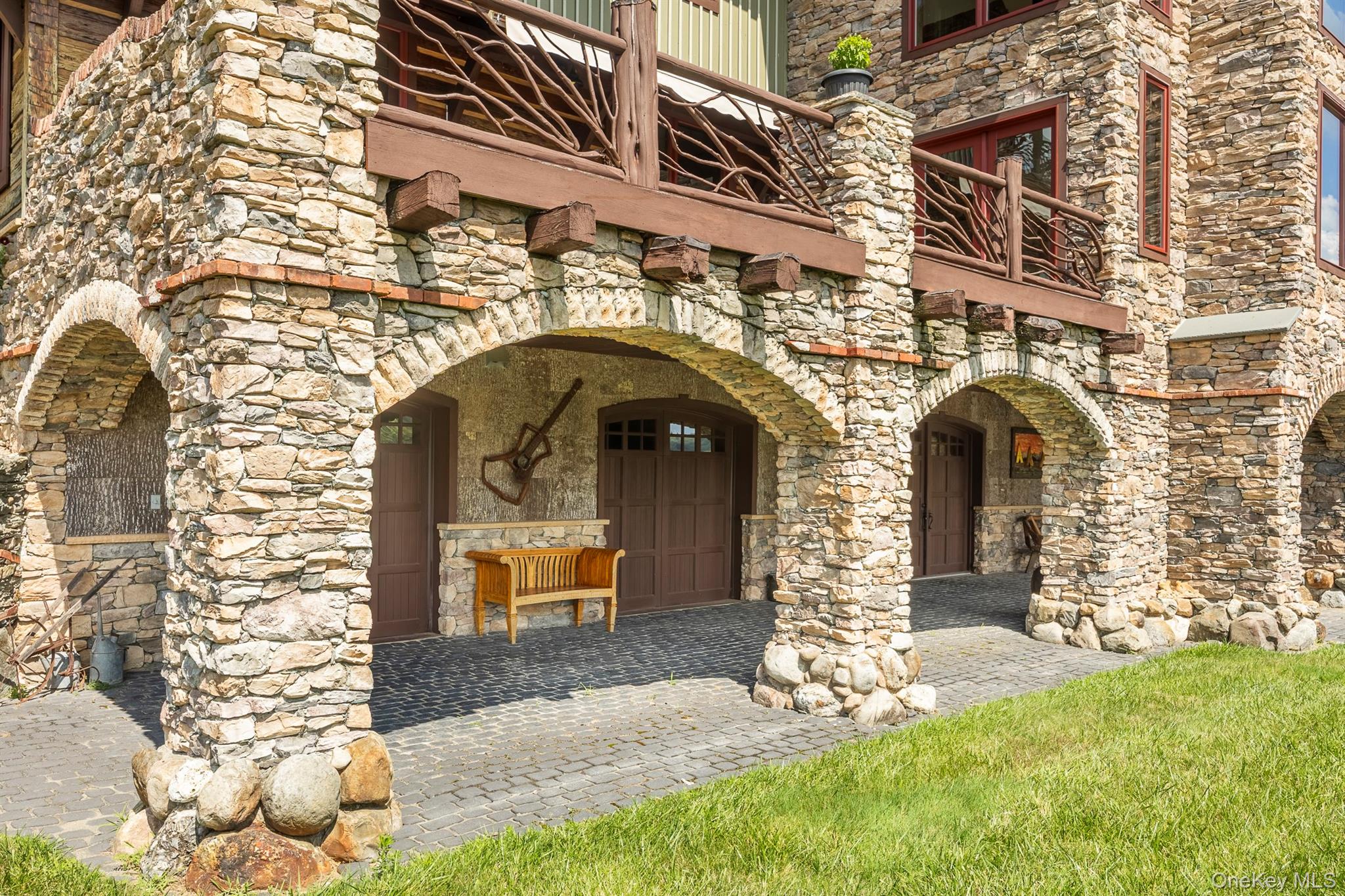 165 Drake Road, Pleasant Valley, NY 12569