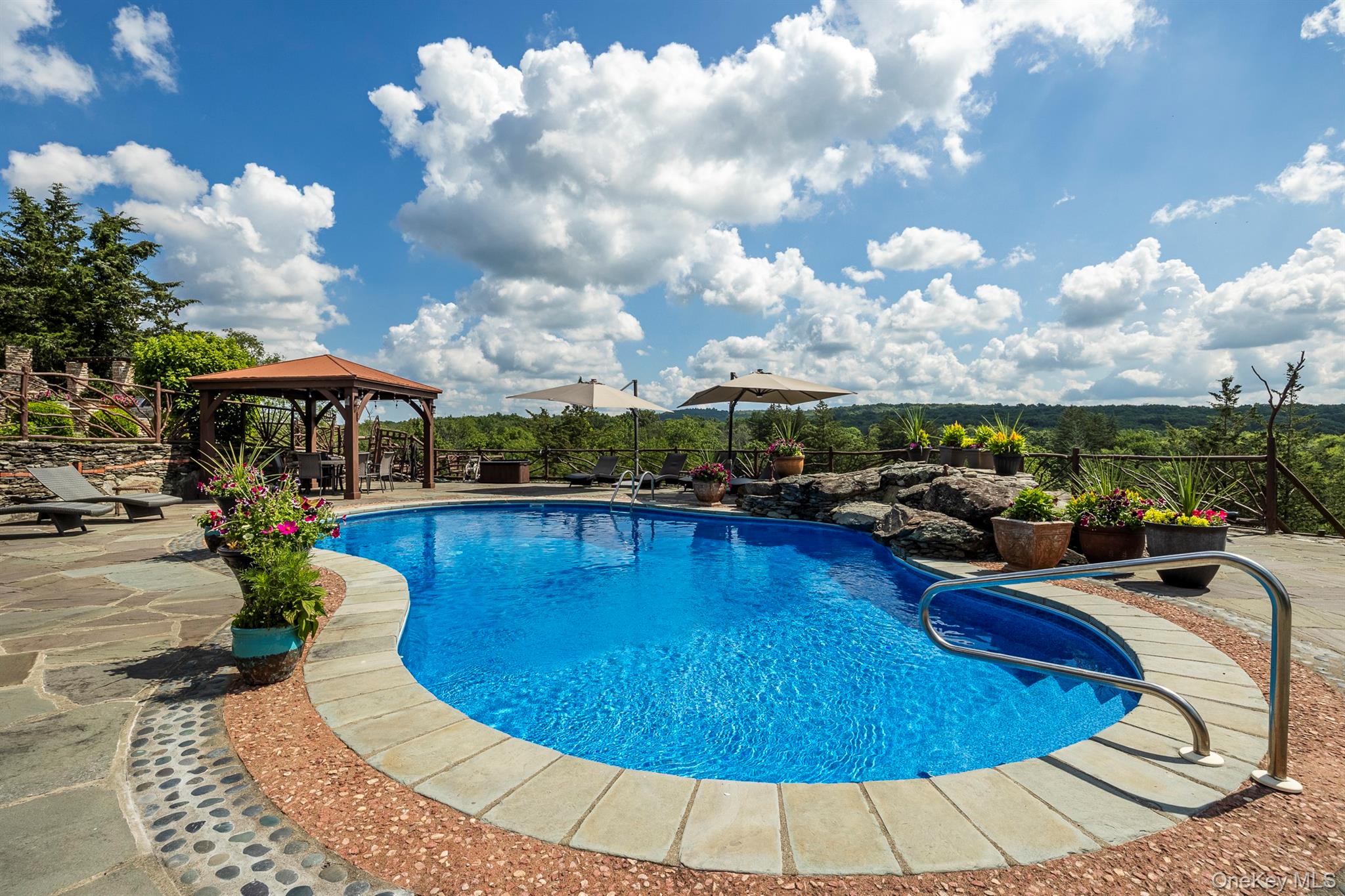 165 Drake Road, Pleasant Valley, NY 12569