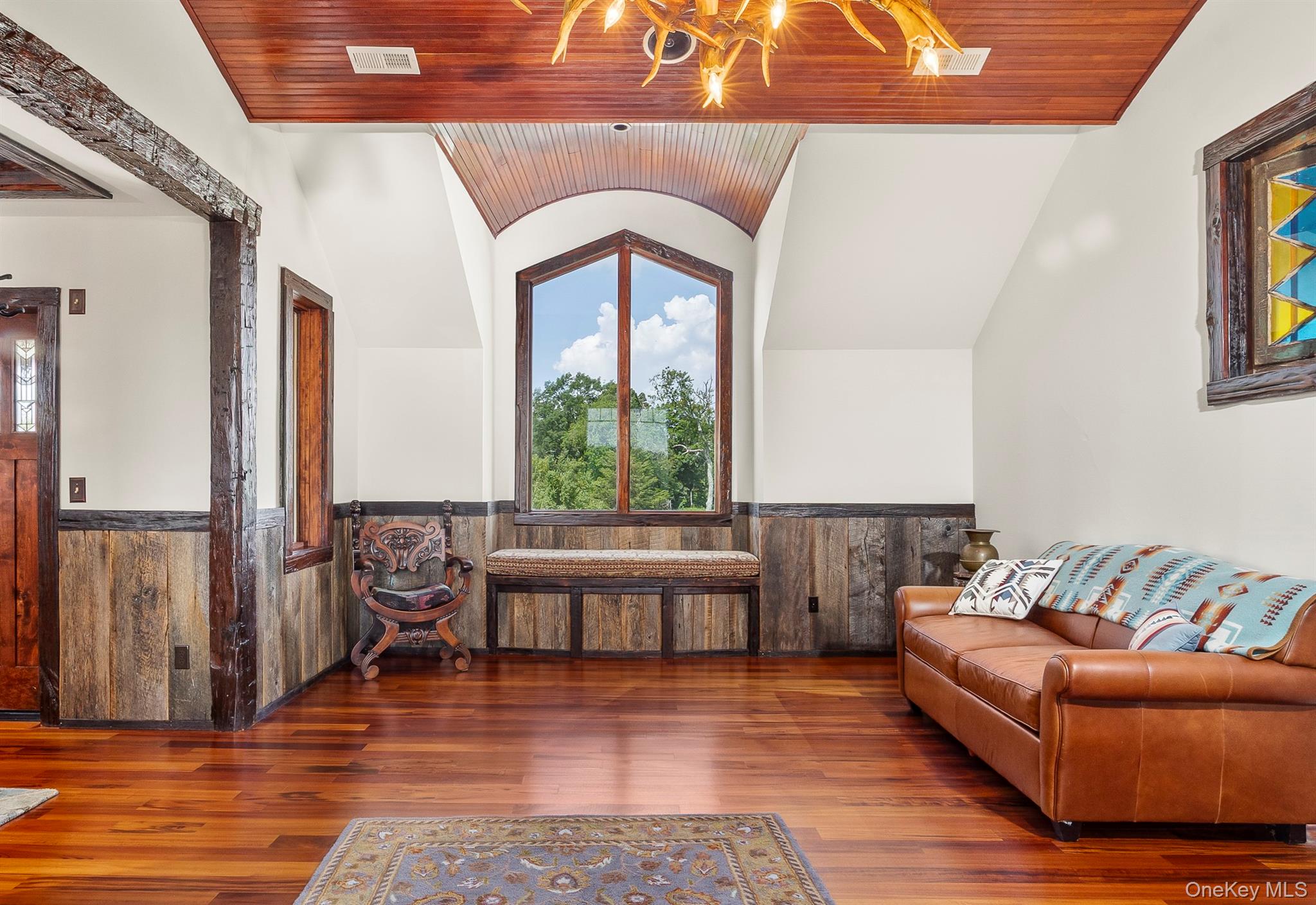 165 Drake Road, Pleasant Valley, NY 12569