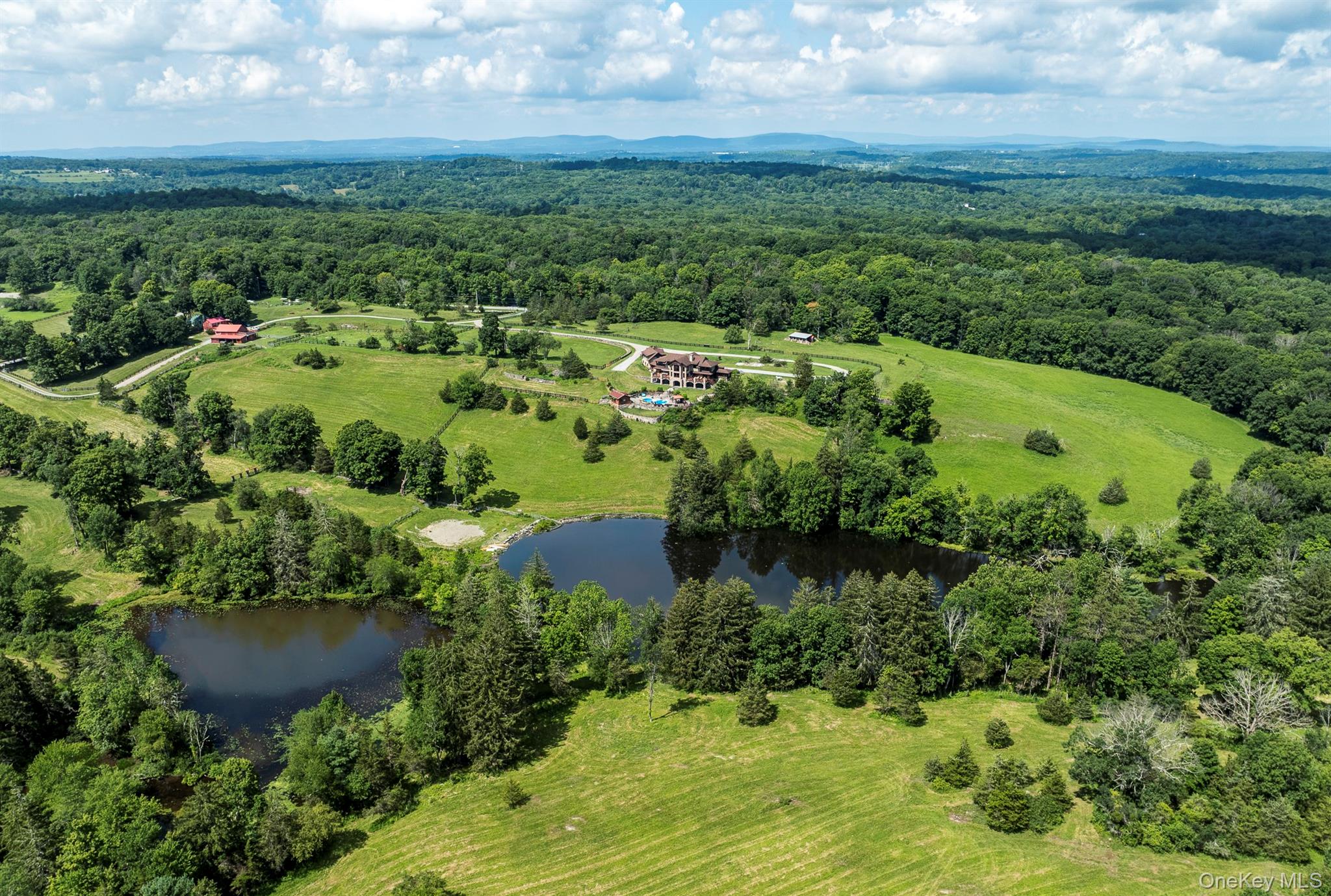 165 Drake Road, Pleasant Valley, NY 12569