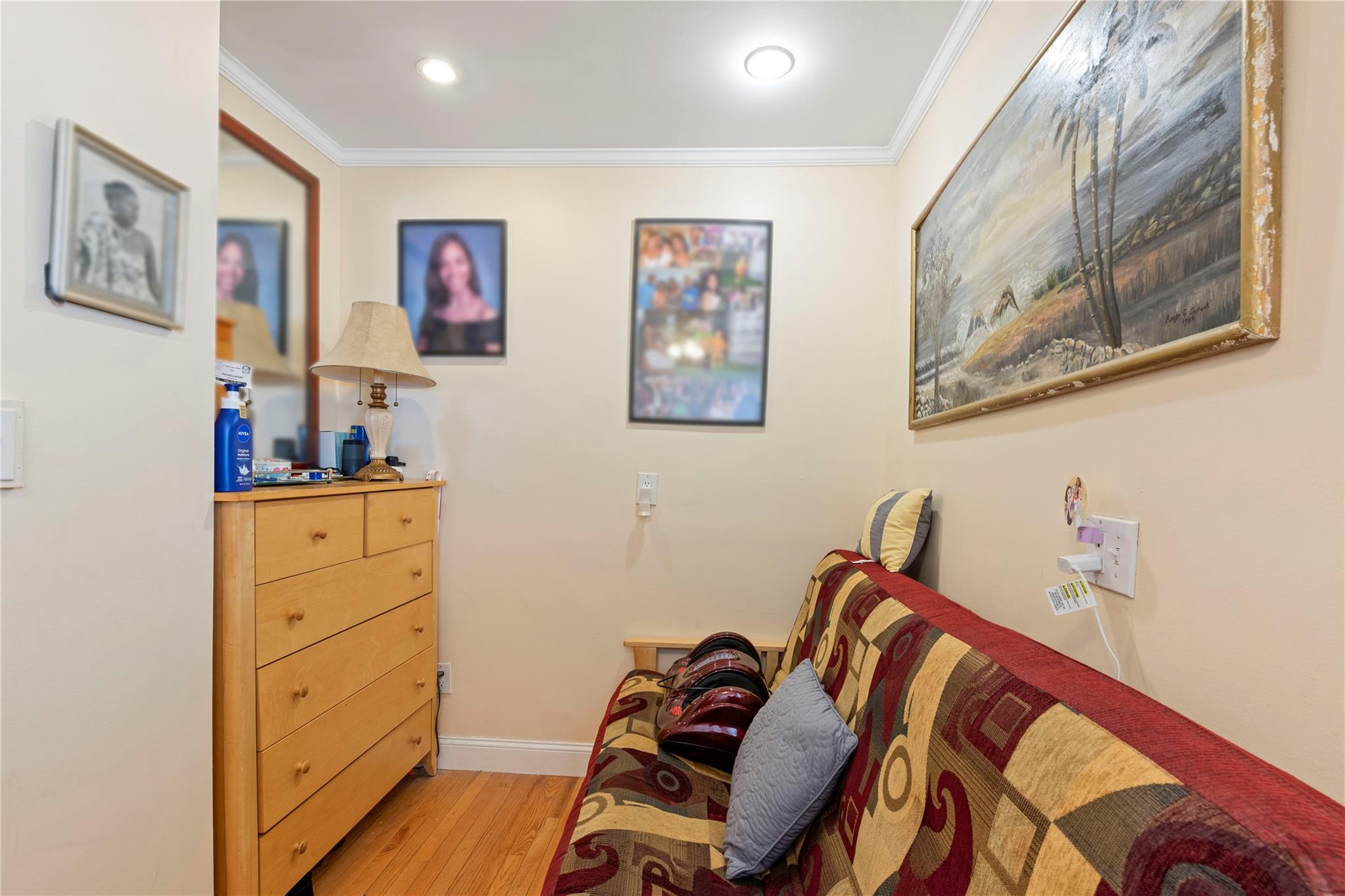 487 Emerson Place, Valley Stream, NY 11580