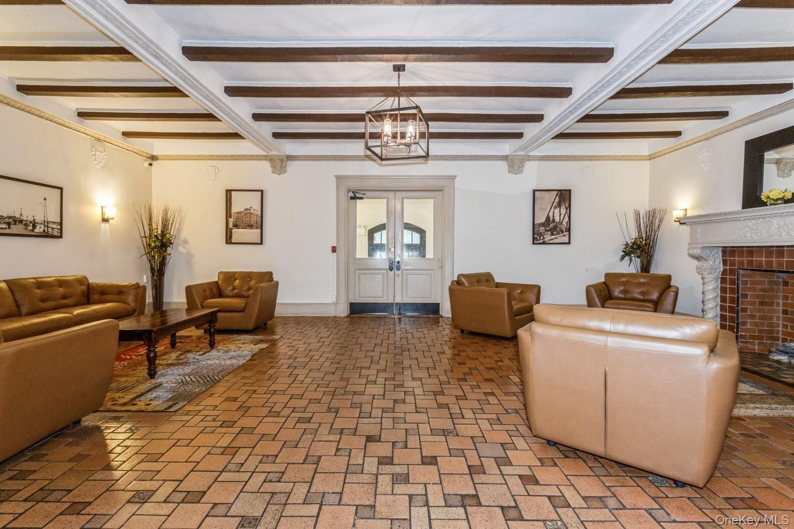 310 Riverside # 3C, Long Beach, NY 11561