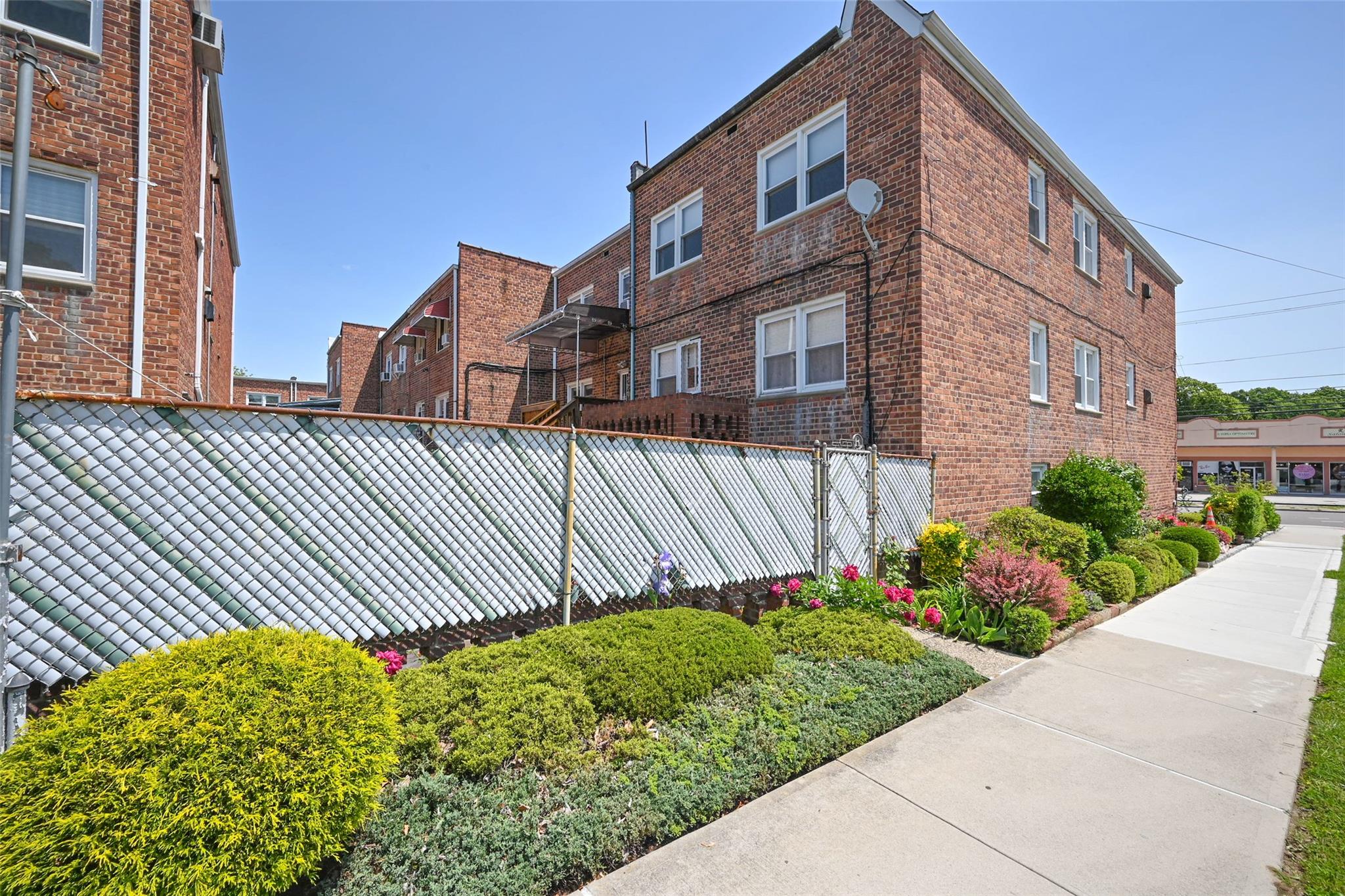 1918 Utopia Parkway, Whitestone, NY 11357