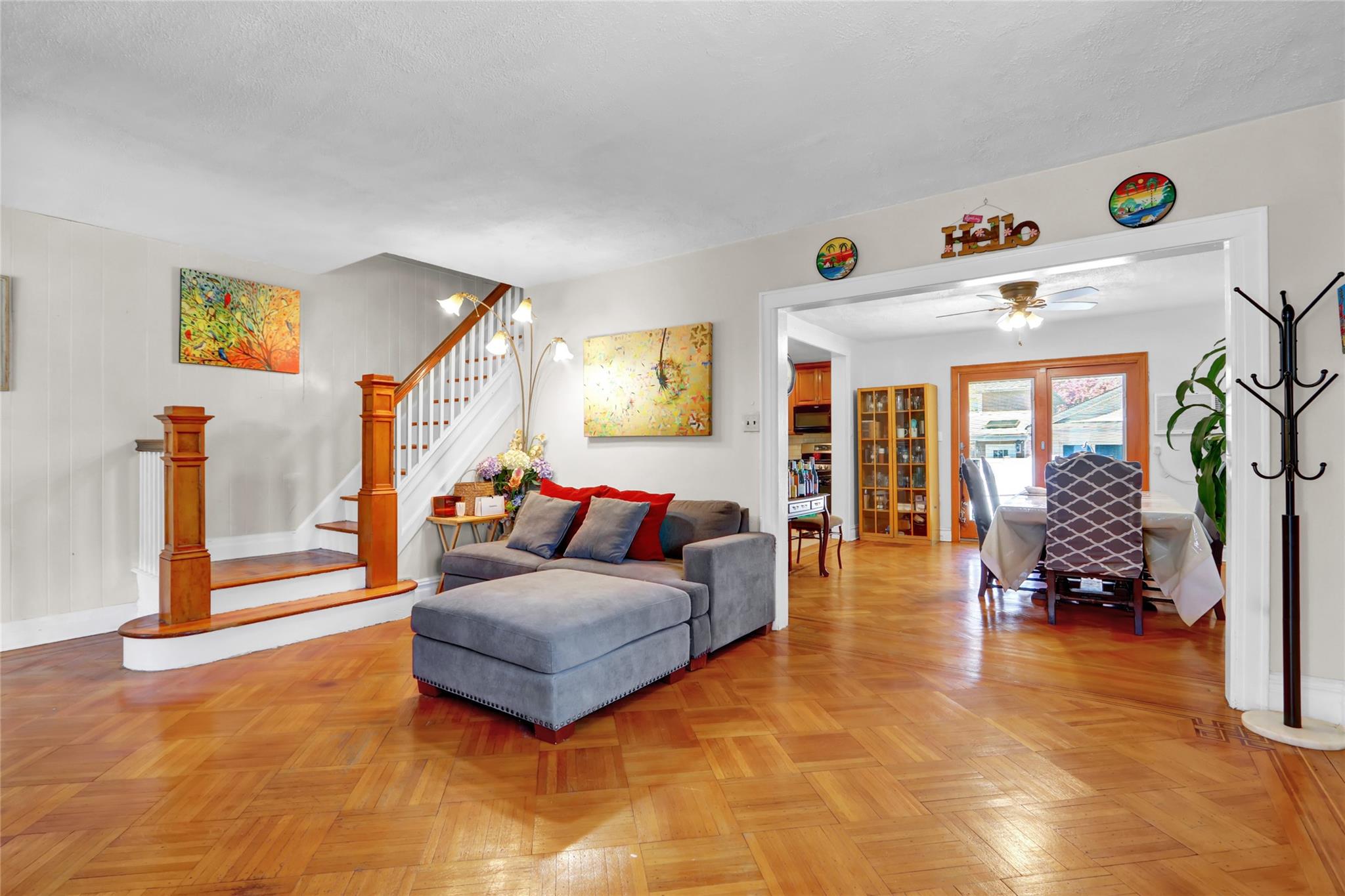 273 E Beverly Parkway, Valley Stream, NY 11580