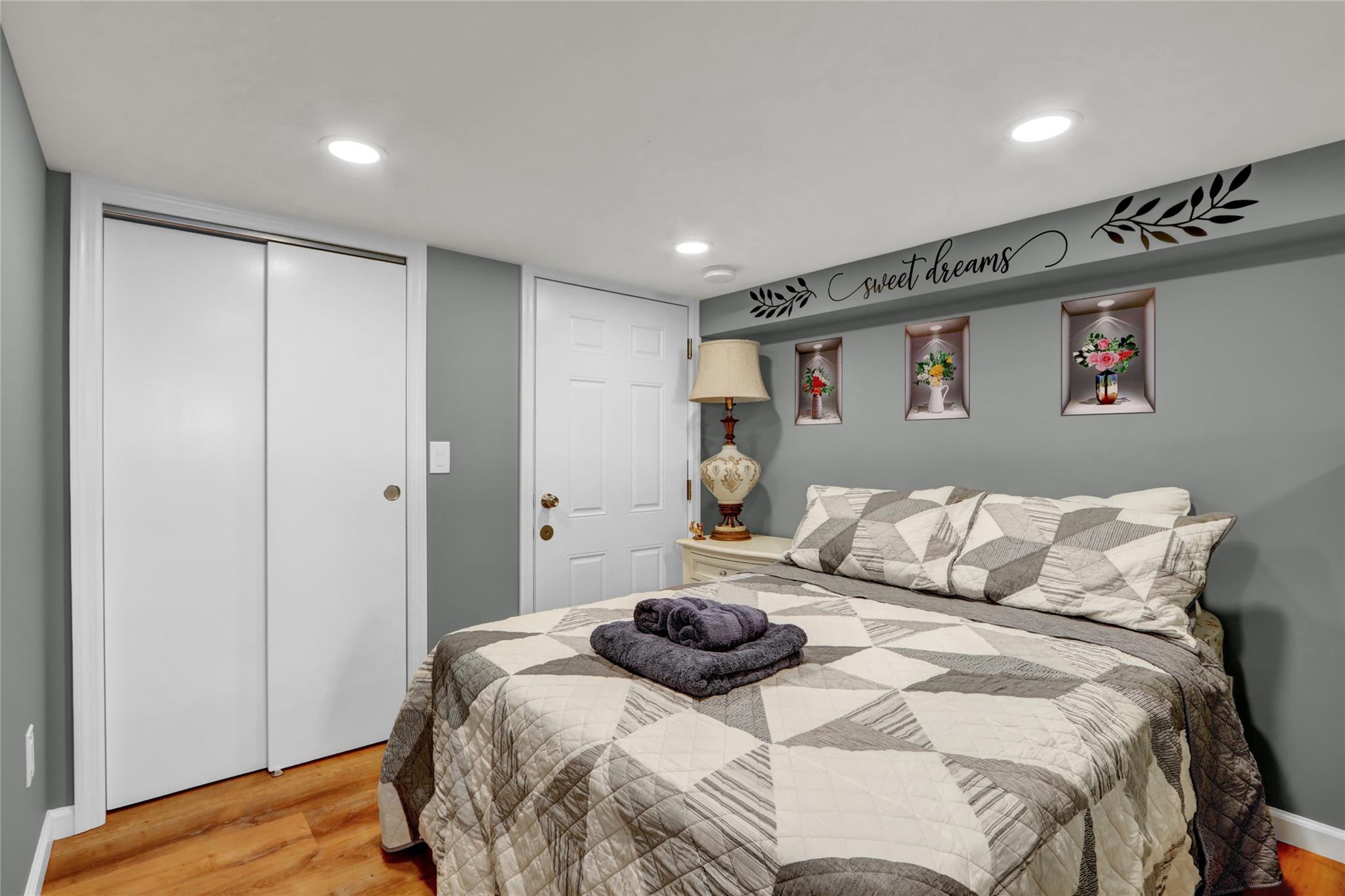 273 E Beverly Parkway, Valley Stream, NY 11580