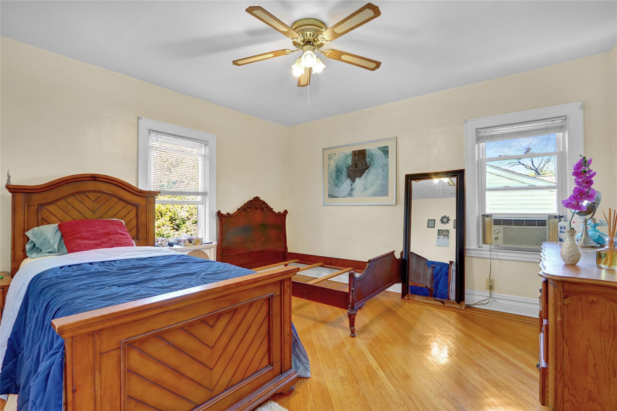 273 E Beverly Parkway, Valley Stream, NY 11580