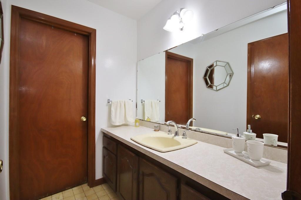 85 Old Phillips Hill Road, New City, NY 10956