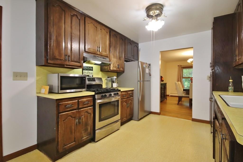 85 Old Phillips Hill Road, New City, NY 10956