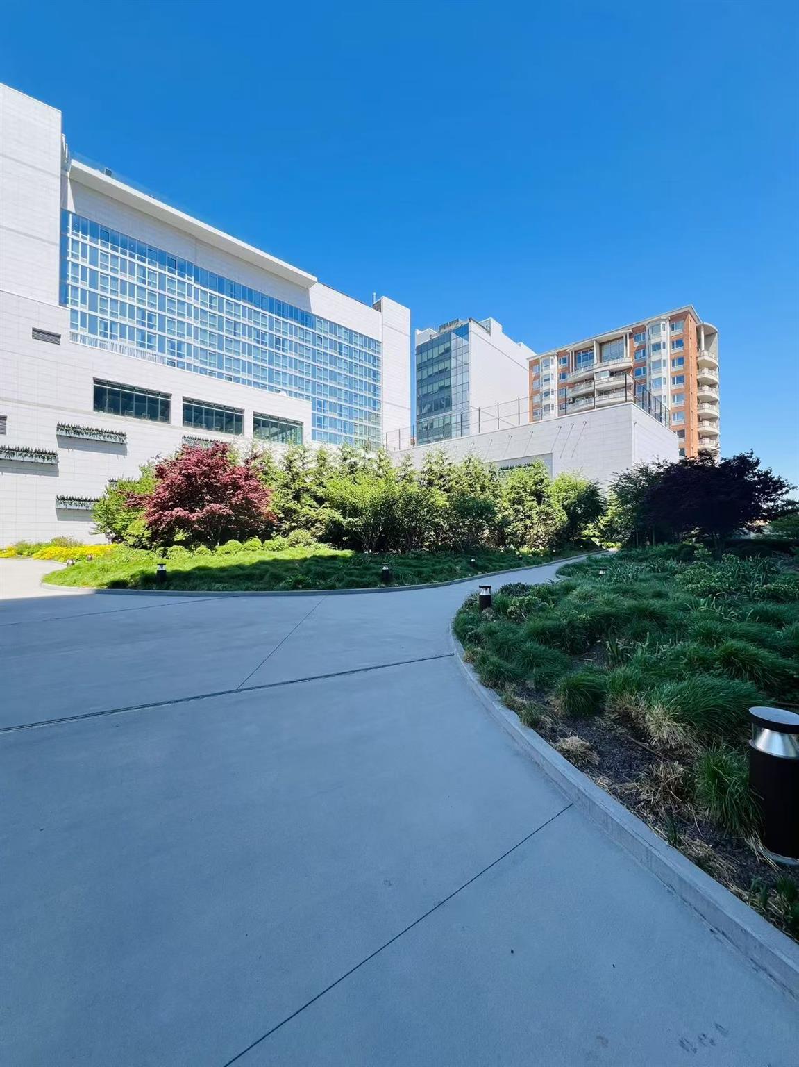 133-27 39th Avenue # 8*, Flushing, NY 11354