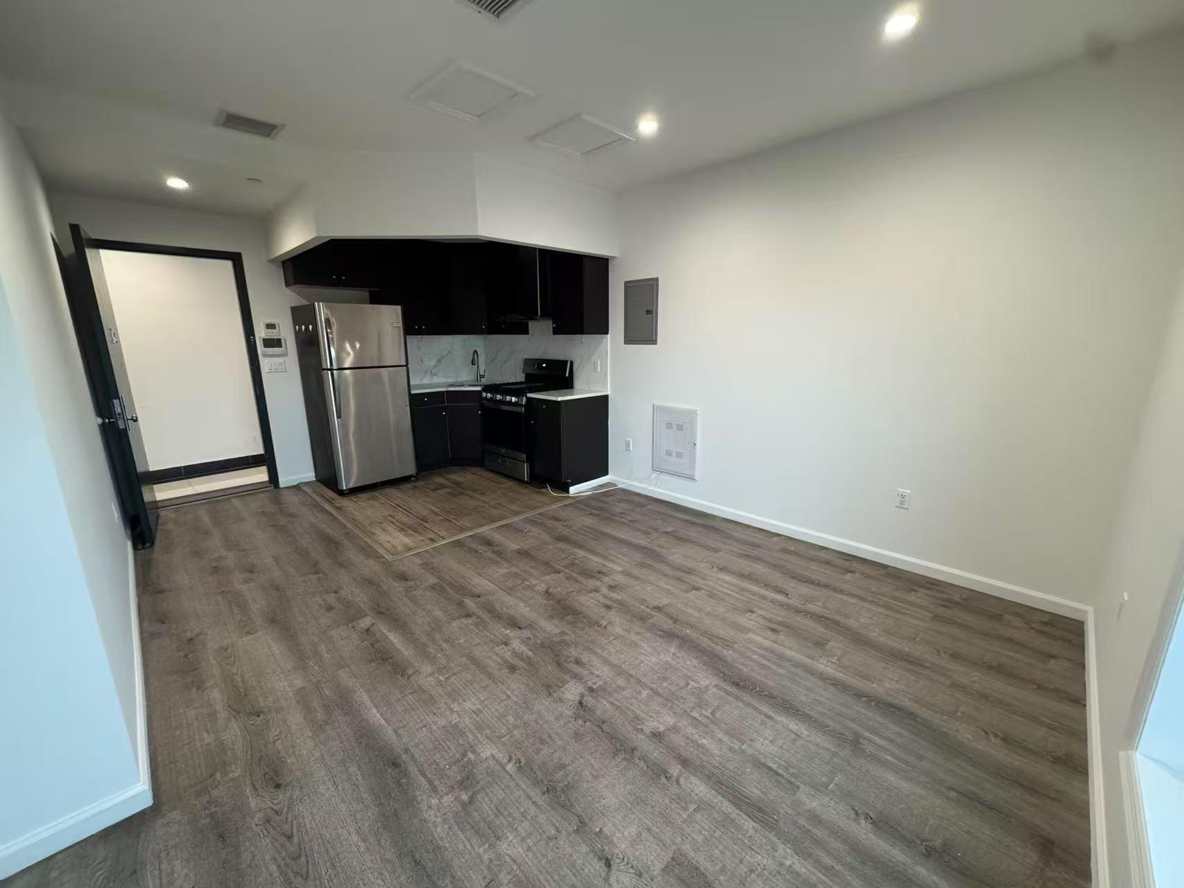 42-08 Bowne Street # 2A, Flushing, NY 11355