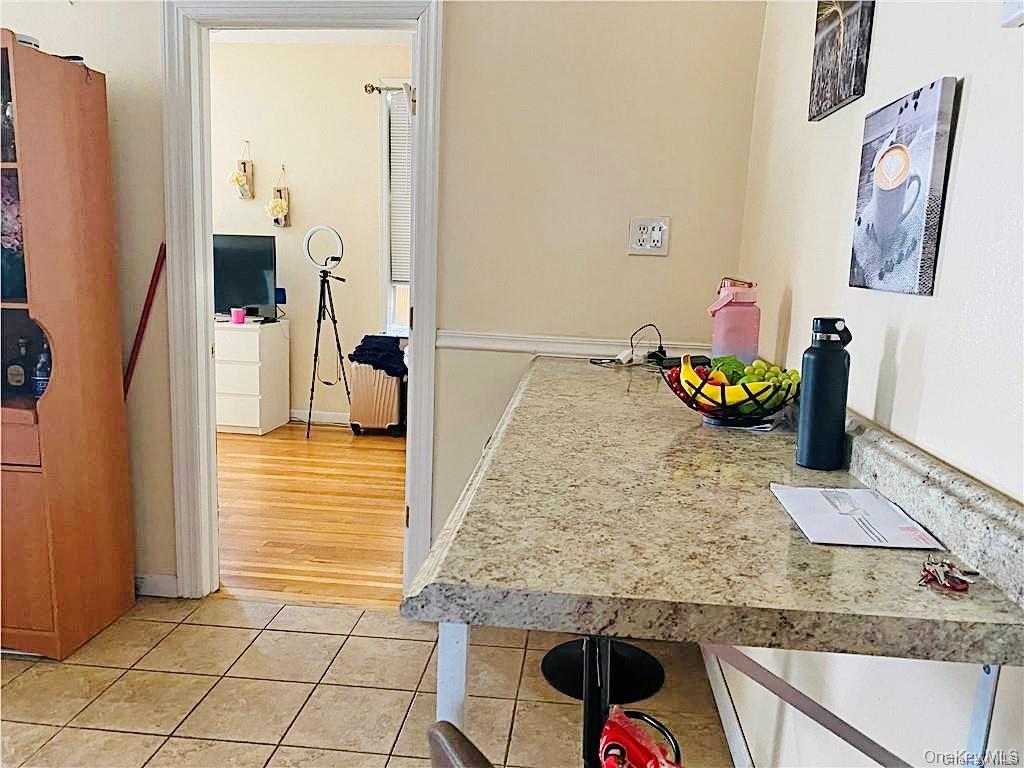 2884 Saint Theresa Avenue, Bronx, NY 10461