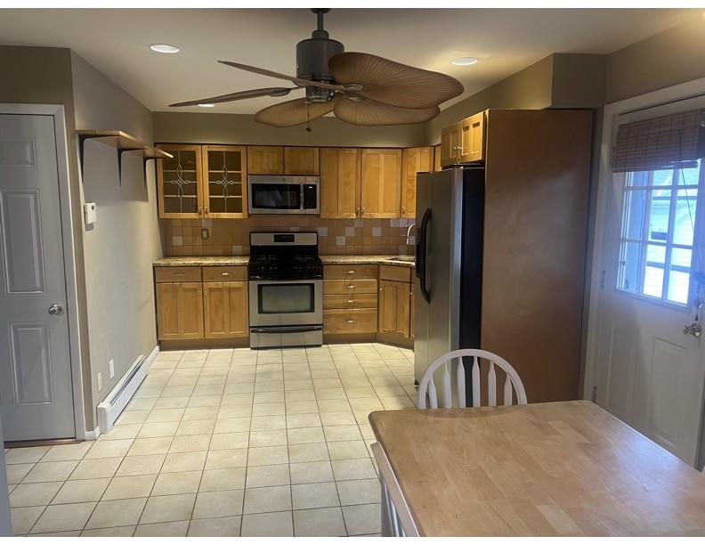 471 S Delaware Avenue, Lindenhurst, NY 11757