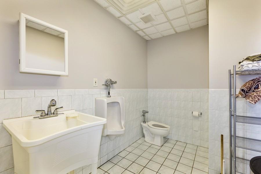 19-50 Steinway Street, Astoria, NY 11105