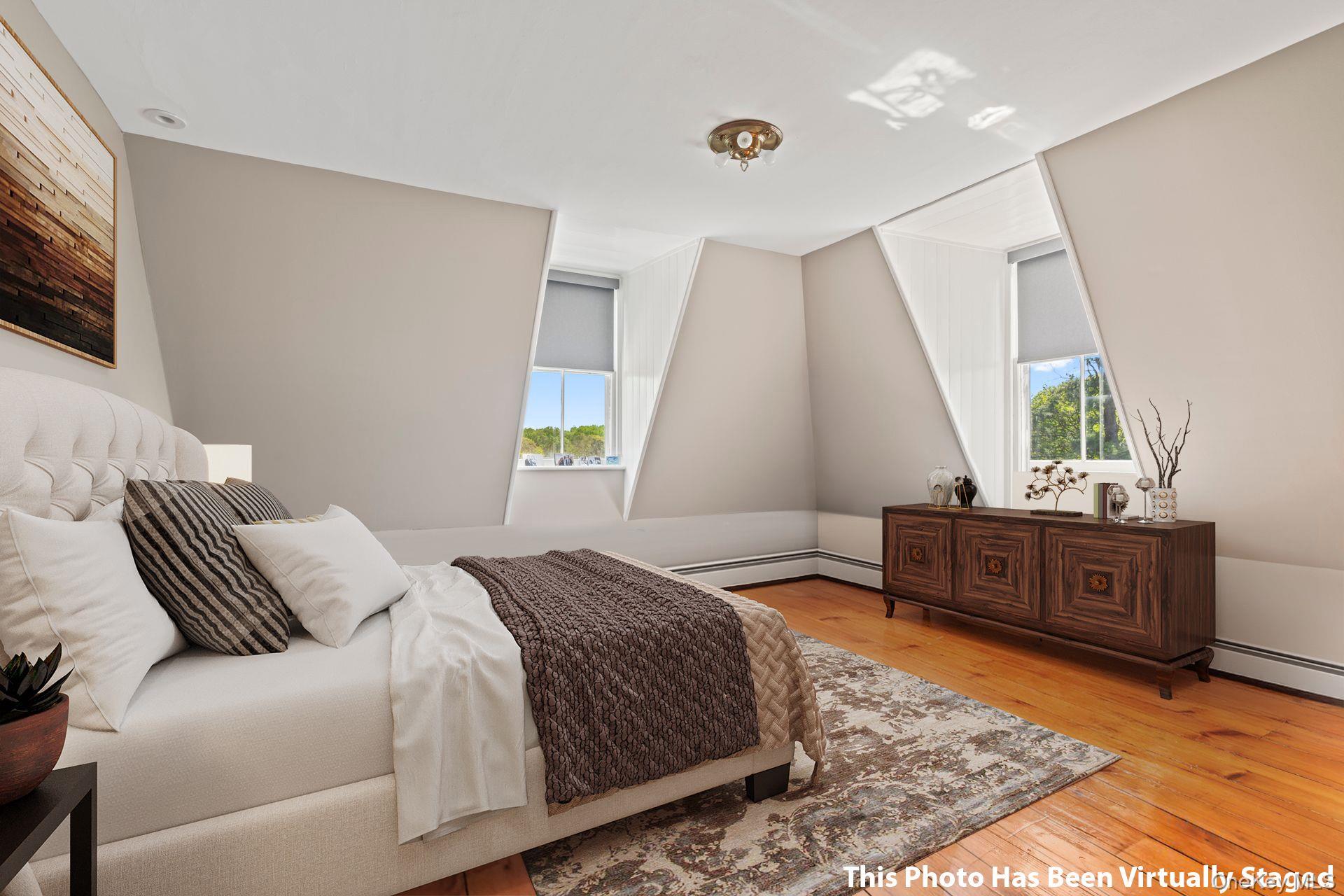 381 W Neck Road, Lloyd Harbor, NY 11743