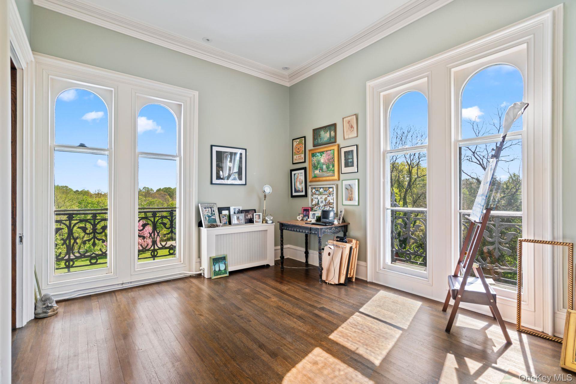 381 W Neck Road, Lloyd Harbor, NY 11743