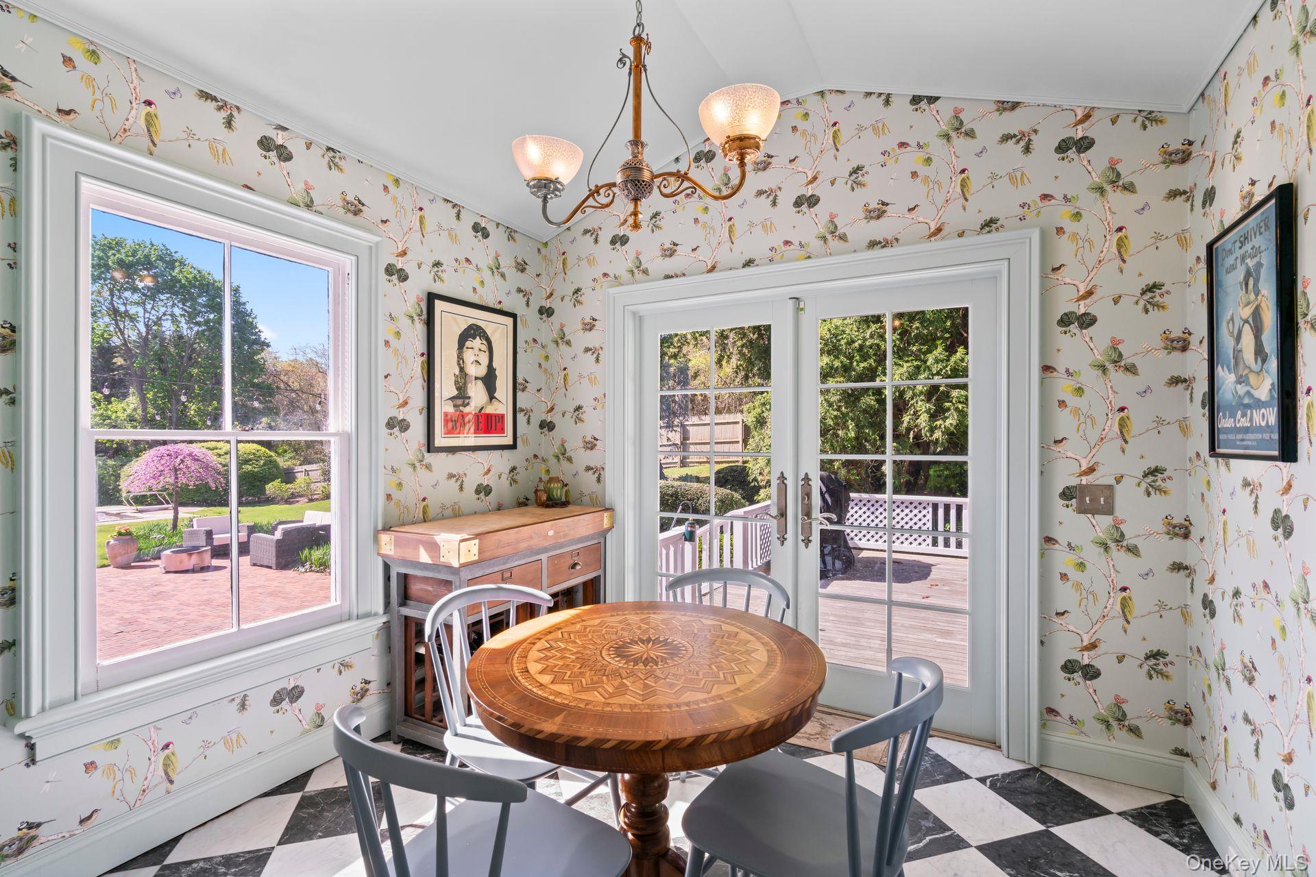 381 W Neck Road, Lloyd Harbor, NY 11743