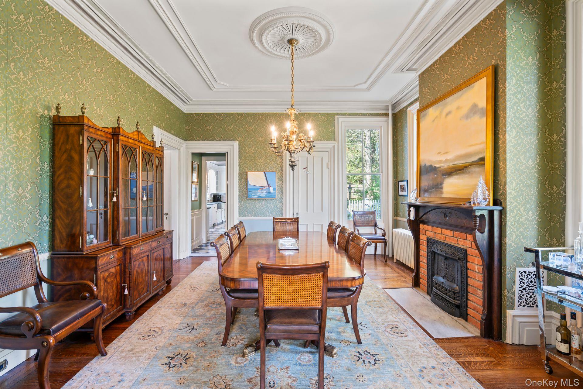 381 W Neck Road, Lloyd Harbor, NY 11743