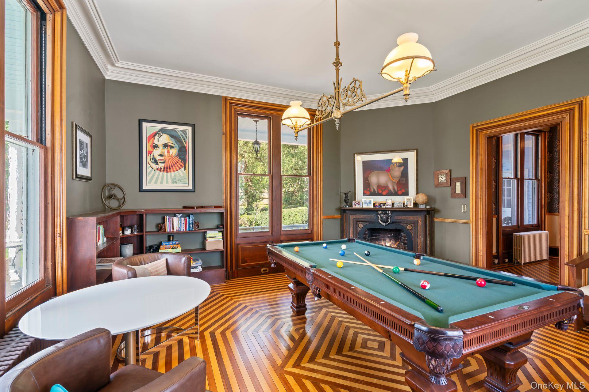 381 W Neck Road, Lloyd Harbor, NY 11743