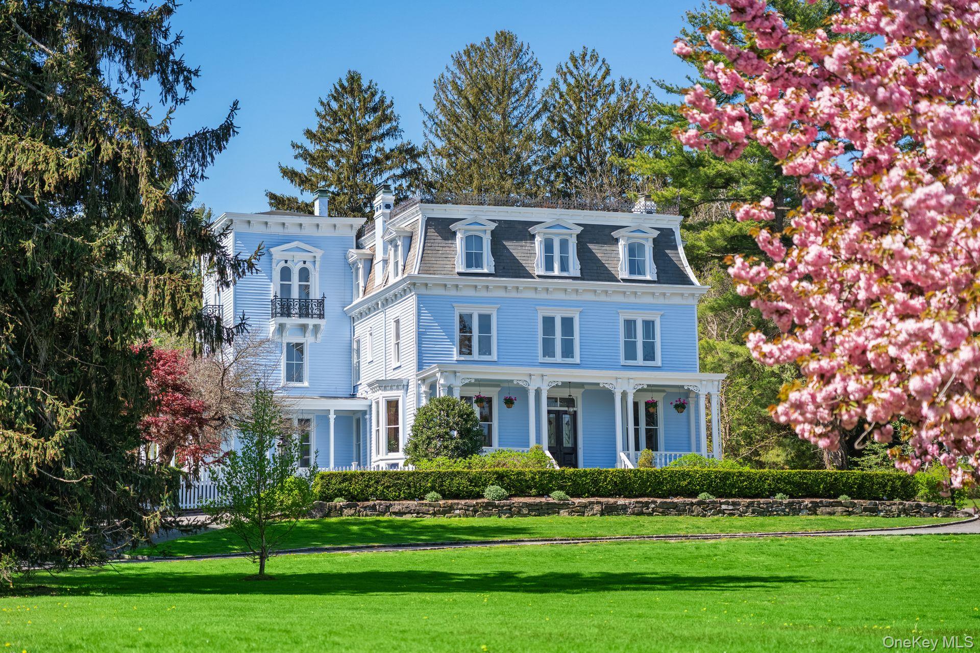 381 W Neck Road, Lloyd Harbor, NY 11743