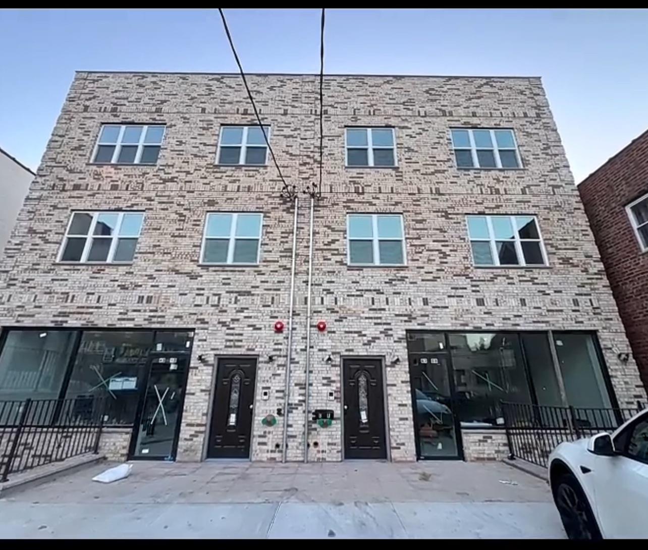43-10 162nd Street # 2FL, Flushing, NY 11358