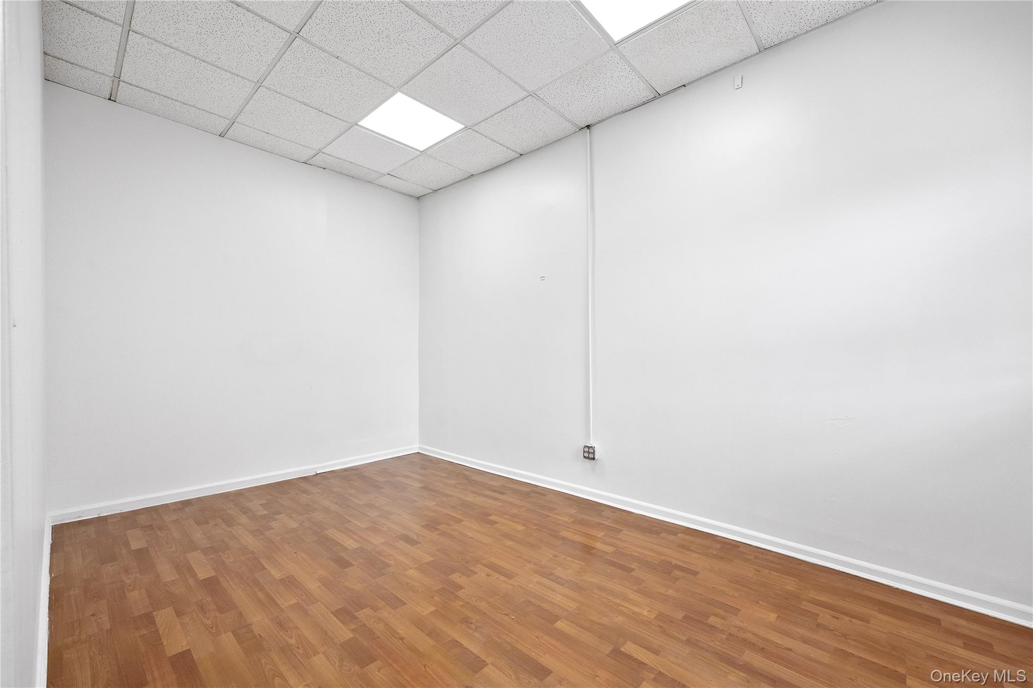 152-26/28 Northern Boulevard, Flushing, NY 11354