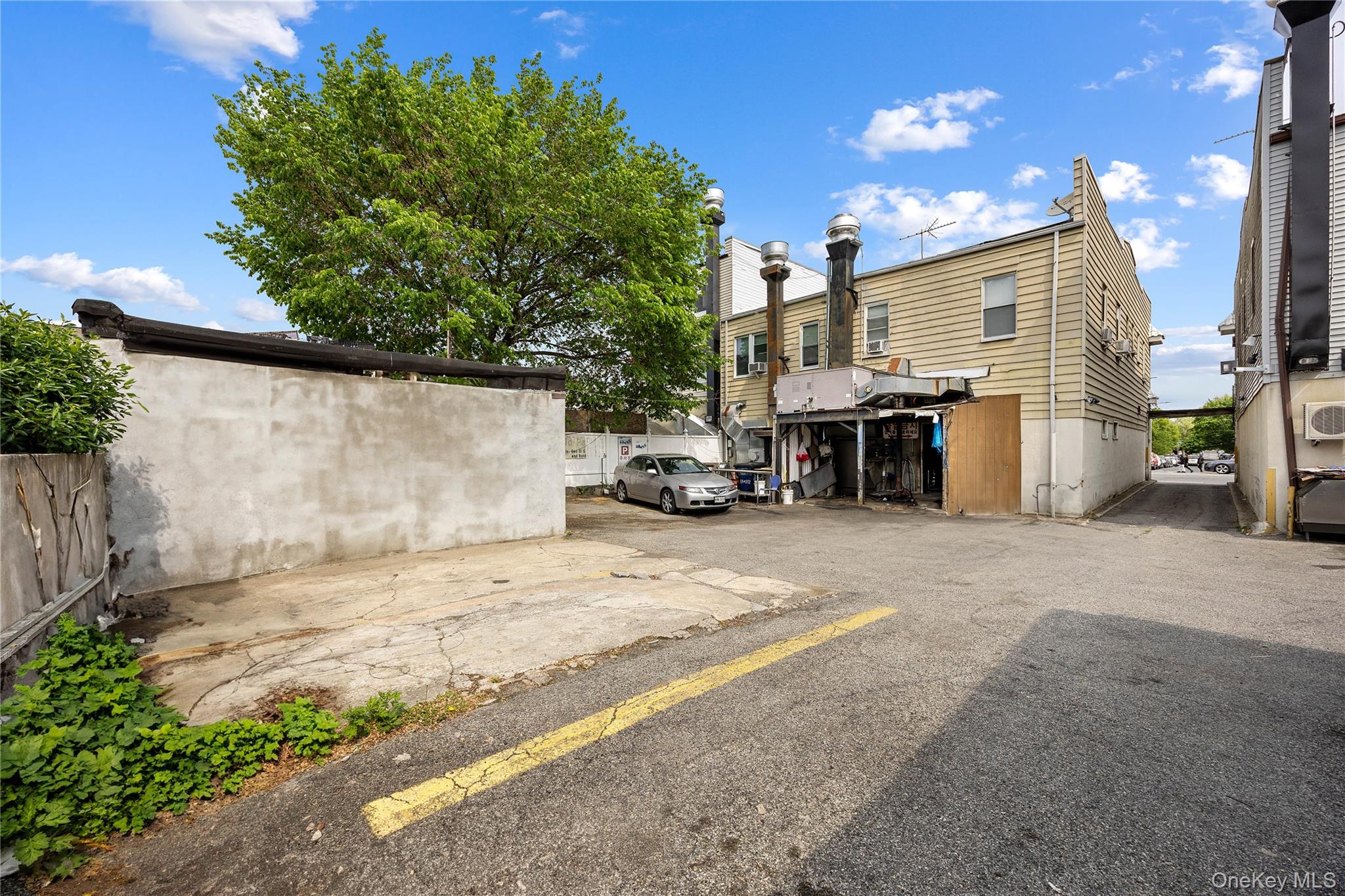 152-26/28 Northern Boulevard, Flushing, NY 11354