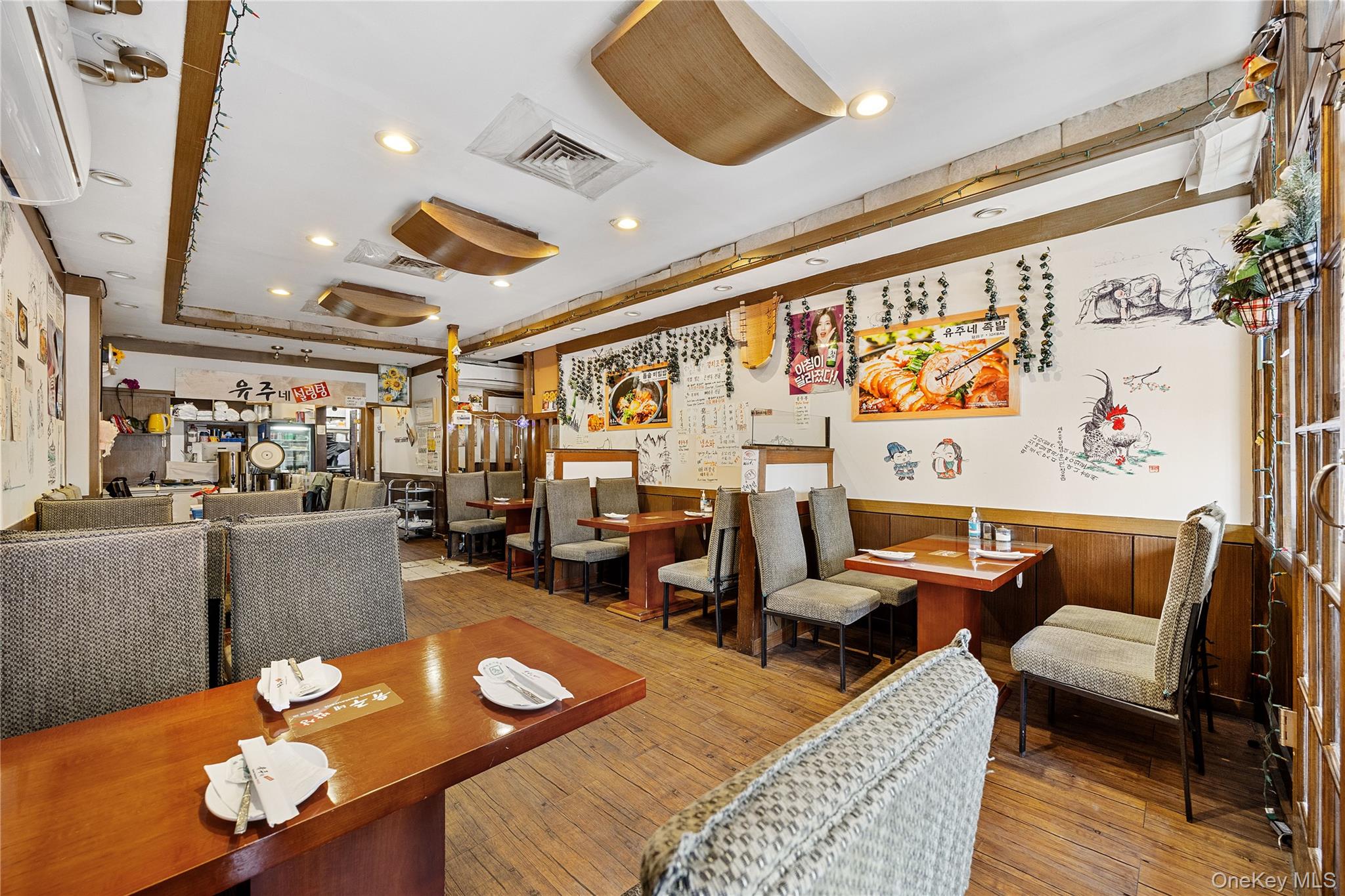 152-26/28 Northern Boulevard, Flushing, NY 11354