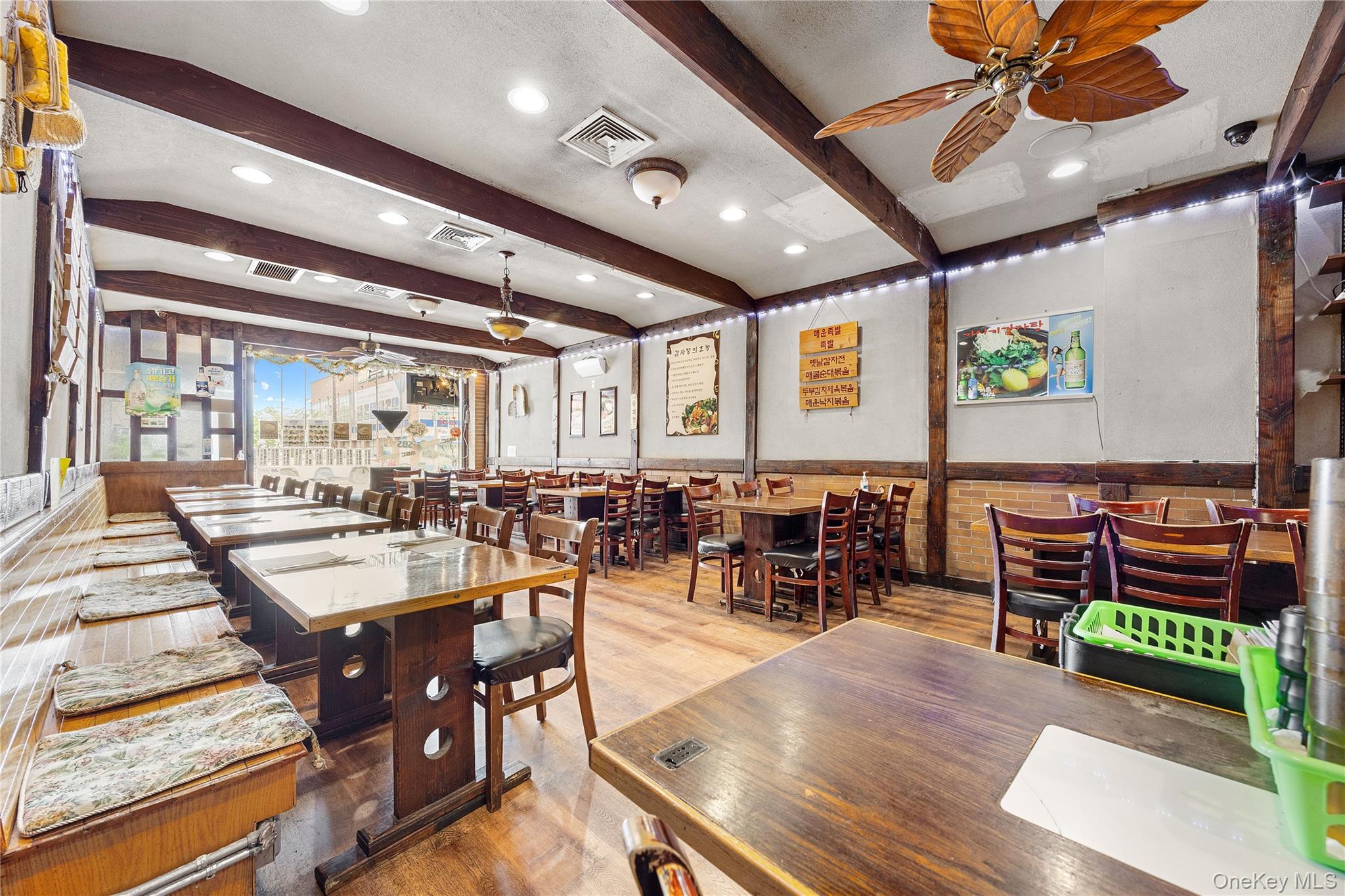 152-26/28 Northern Boulevard, Flushing, NY 11354